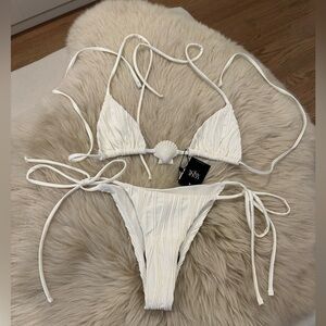 Leslie Amon Shell Bikini